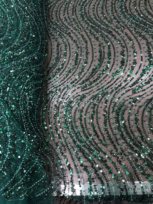 Broderie accesorizata cu paiete si margele, Verde  / MODEL EMY