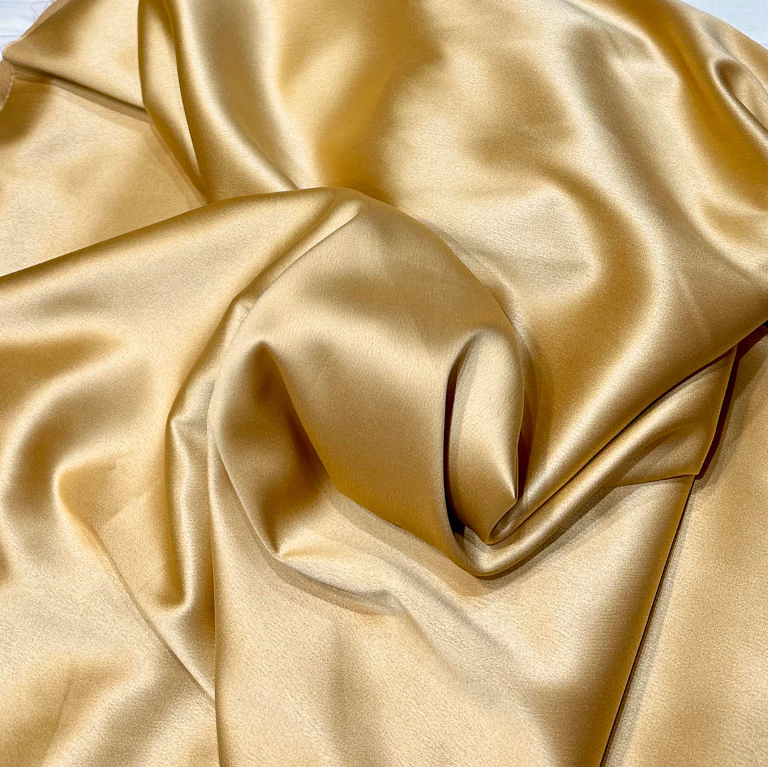 Tafta elastica clasica, Auriu