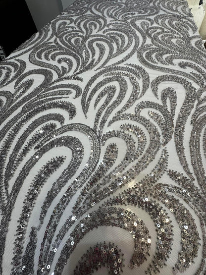 Broderie argintie accesorizata cu paiete si margele / MODEL AYSUN
