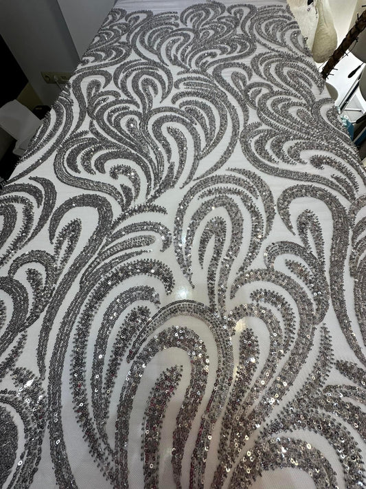 Broderie argintie accesorizata cu paiete si margele / MODEL AYSUN