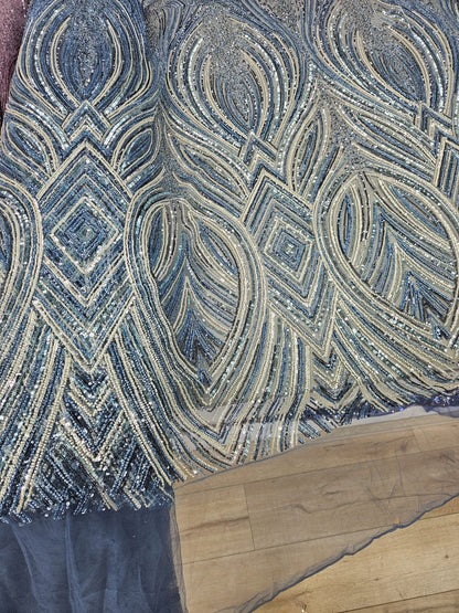 Broderie accesorizata cu paiete si margele tubulare , Bluemarin- MODEL GEO