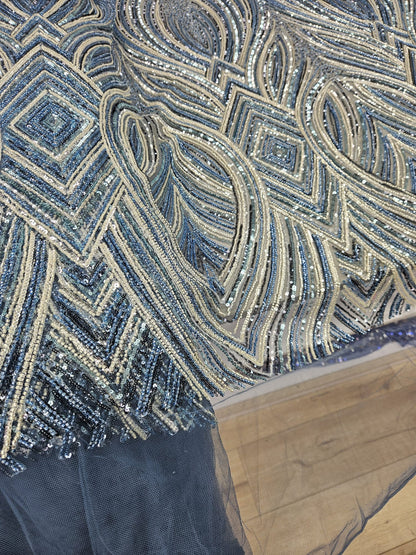 Broderie accesorizata cu paiete si margele tubulare , Bluemarin- MODEL GEO