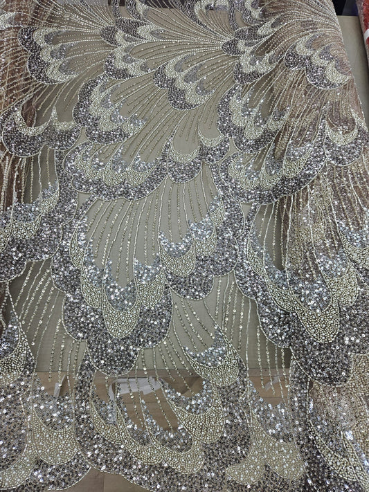 Broderie accesorizata cu margele, paiete si margele tubulare , Argintiu -MODEL Butterfly