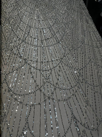 Broderie accesorizata cu paiete argintii si margele gri - MODEL DALIA