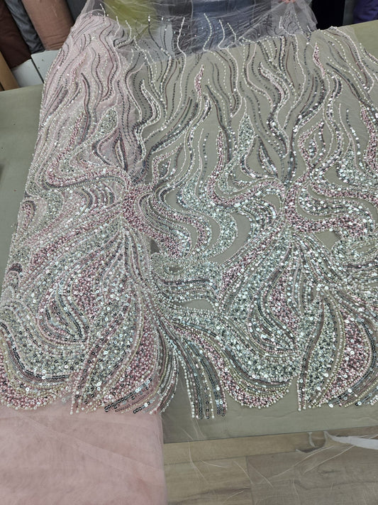 Broderie accesorizata cu margele, paiete si margele tubulare , Roz -MODEL ERIKA