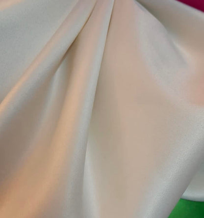 Tafta elastica clasica, Ivary