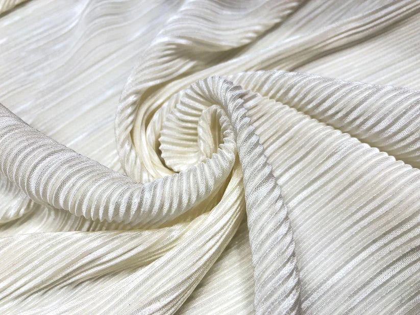 Satin Plisat, Ivary