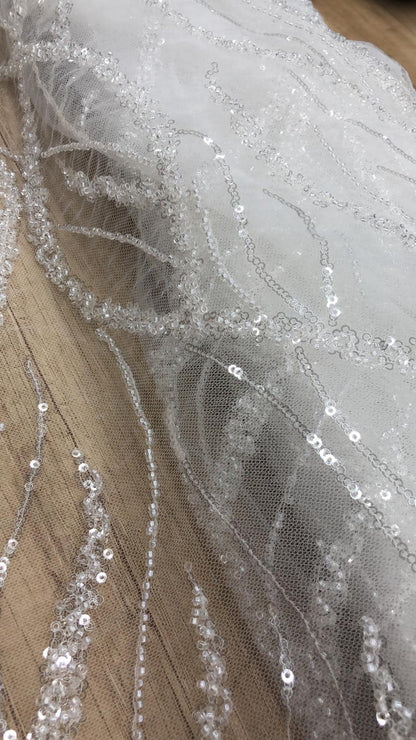 Broderie accesorizata cu paiete si margele, Alba / MODEL MARDIN