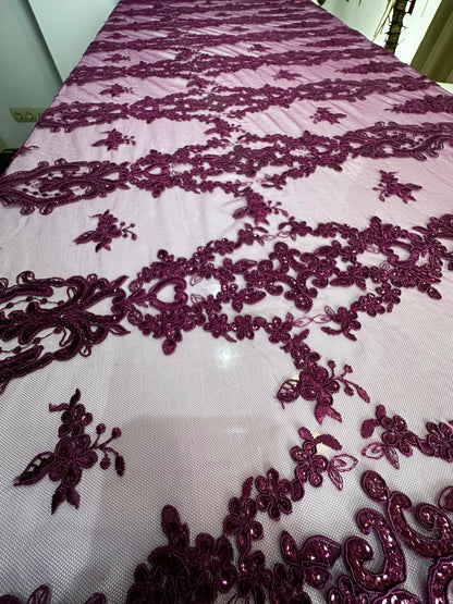 Tulle brodat, accesorizat cu paiete , Mov