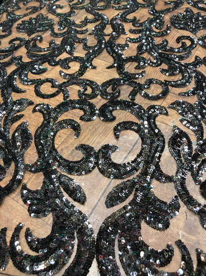 Broderie accesorizata cu paiete, Negru / MODEL THEO