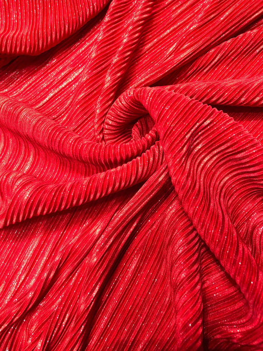 Satin Plisat, Rosu