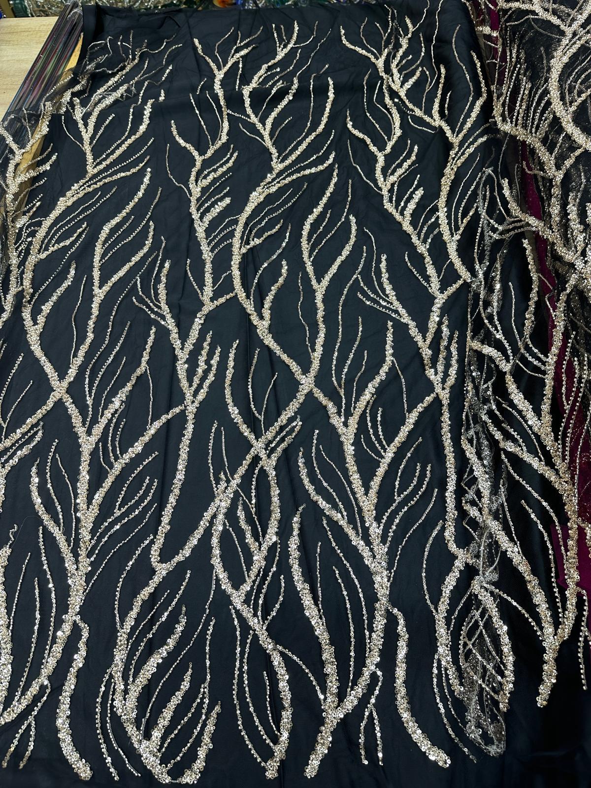 Broderie accesorizata cu paiete si margele aurii pe tulle negru  - MODEL SOFY