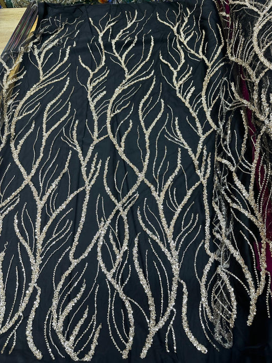 Broderie accesorizata cu paiete si margele aurii pe tulle negru  - MODEL SOFY