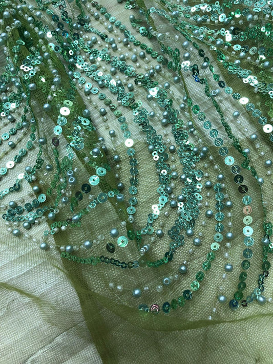 Broderie accesorizata cu paiete si margele, Verde / MODEL EMY
