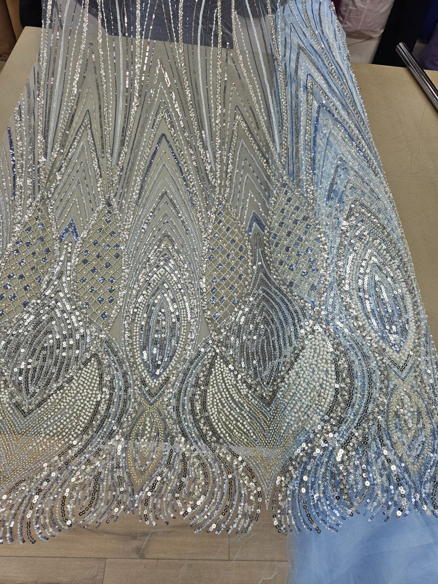 Broderie accesorizata cu margele, paiete si margele tubulare ,Blue -MODEL YOYO