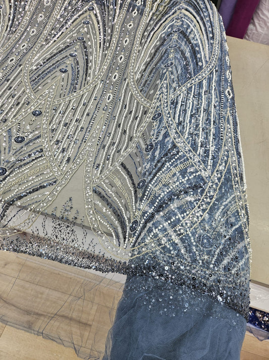 Broderie accesorizata cu margele, paiete si margele tubulare ,Bluemarin -MODEL YOYO